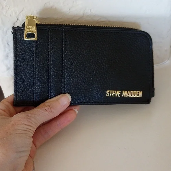 Steve Madden Black Card Wallet - Picture 5 of 5